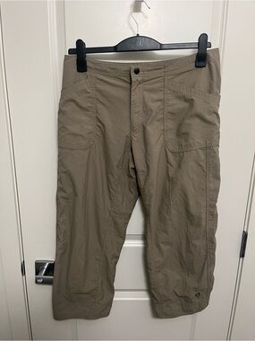 Mountain Hardwear Women's Hiking Capri in size 10